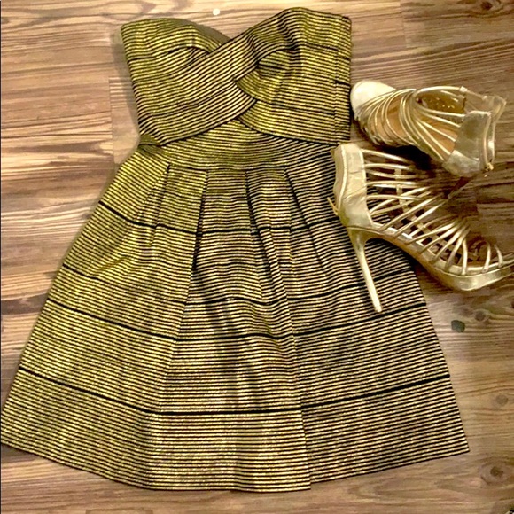 whyte eyelash Dresses & Skirts - Waist Trimming Bondage Dress!